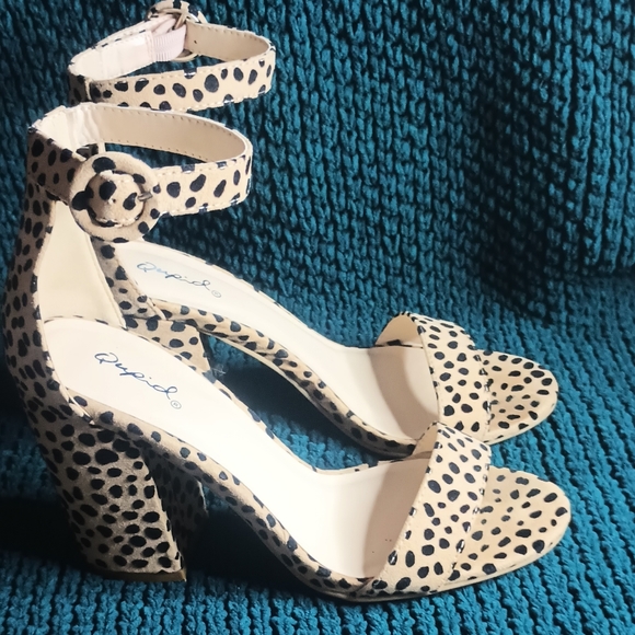 High heels - Picture 4 of 4